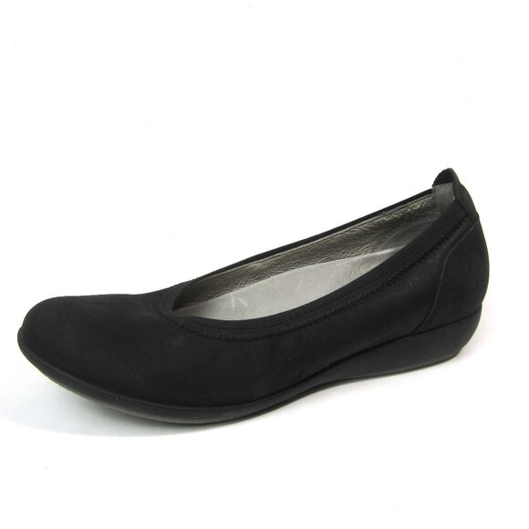 Dansko Kristen 38 7.5 8 Black Slip On Ballet Flats 1" Wedge Heel Nubuck VGUC - Picture 1 of 11